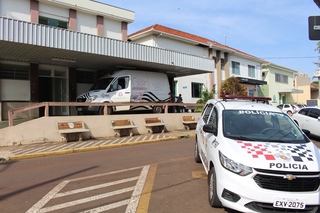 Funcionários aprovam estado de greve no Hospital São José de Barra